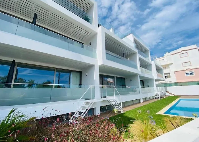 Dalia Modern Five Minutes To *