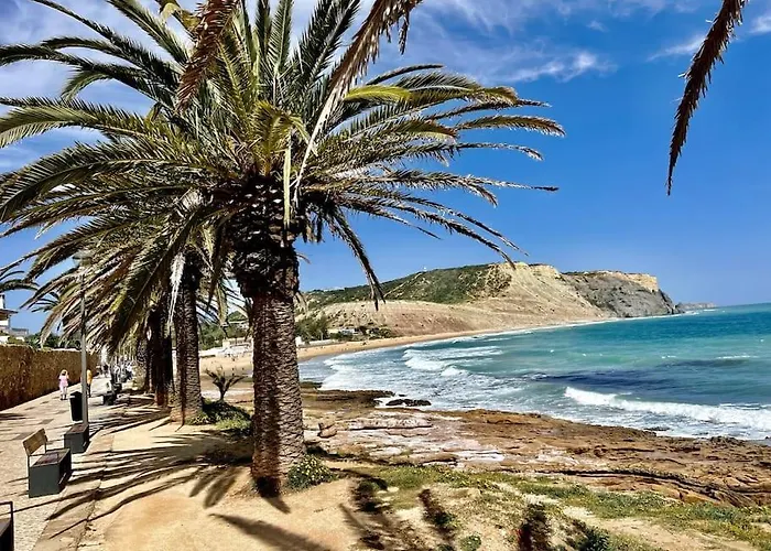 Dalia Modern Five Minutes To *