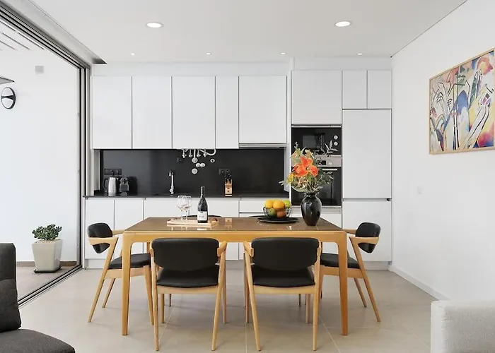 Dalia Modern Five Minutes To Luz