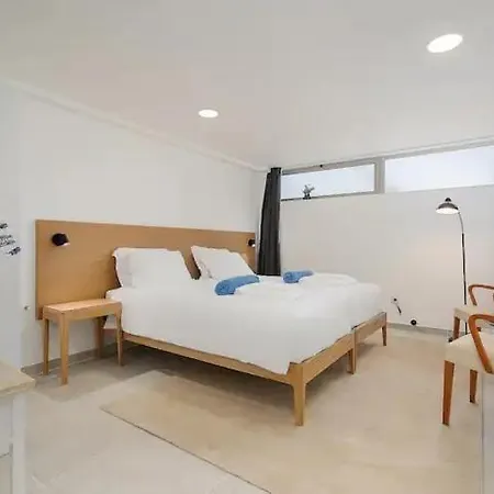 Dalia Modern Five Minutes To דירה *