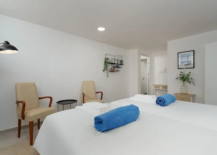 Dalia Modern Five Minutes To *